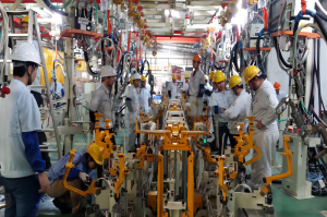 豐田汽車UR2.5區自動化輸送焊接線案例 豐田汽車UR2.5區自動化輸送焊接線案例